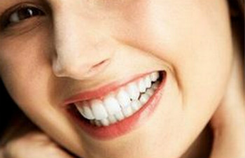 戴隐形牙套多少钱