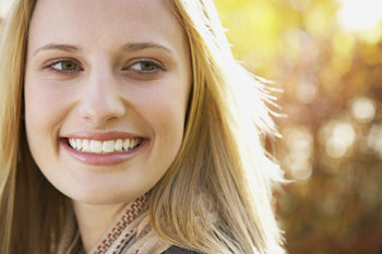 深圳龅牙矫正要多少钱呢